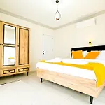 Goel Villalari Villa *